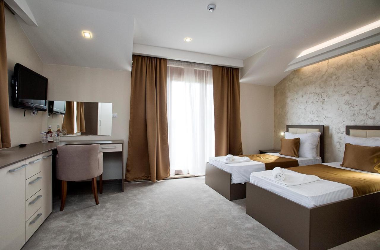 Hotel Fobra Podgorica Extérieur photo